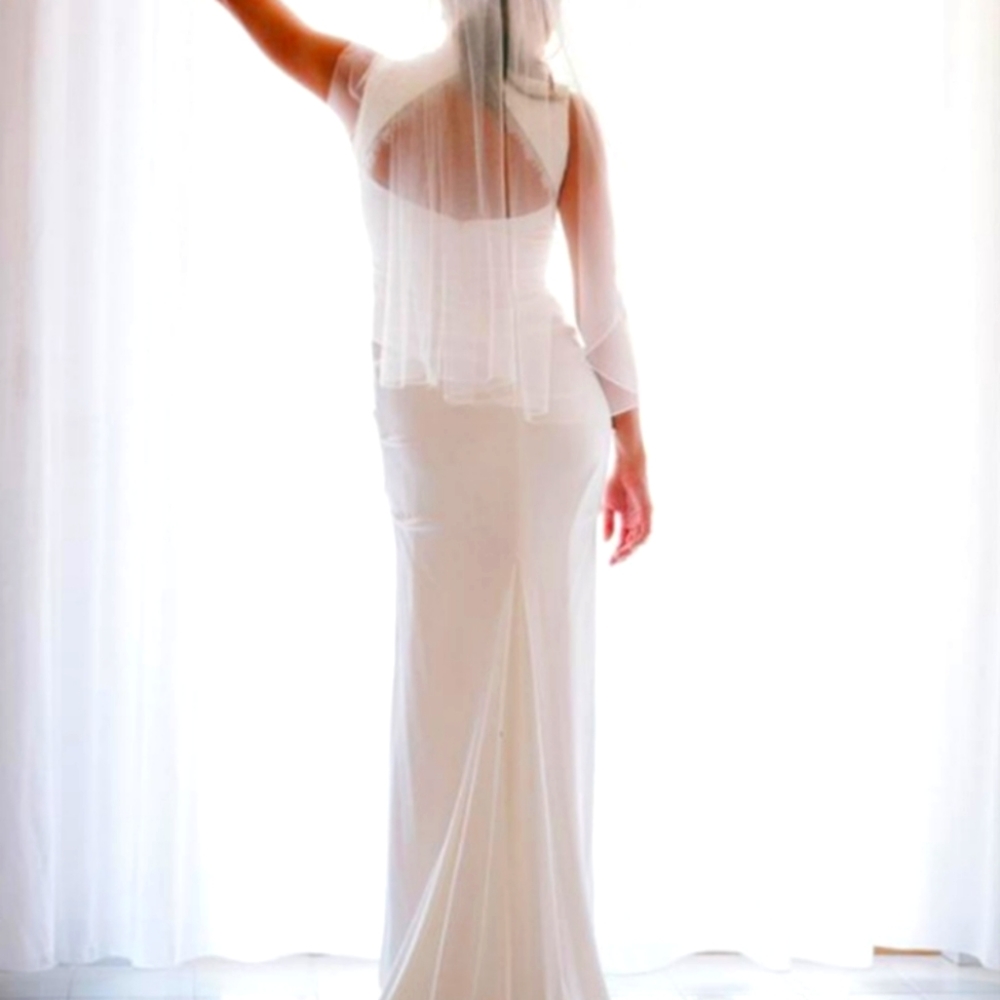 Nicole Miller Taryn Wedding Dress size 4